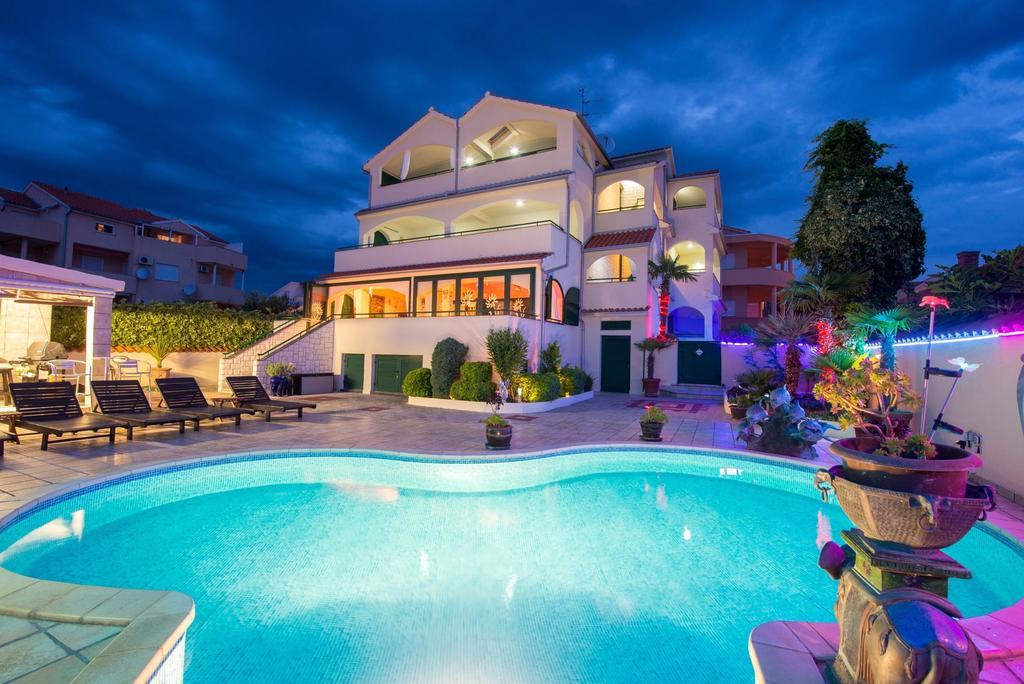 Apartments Marija Near Center Vodice Exterior foto