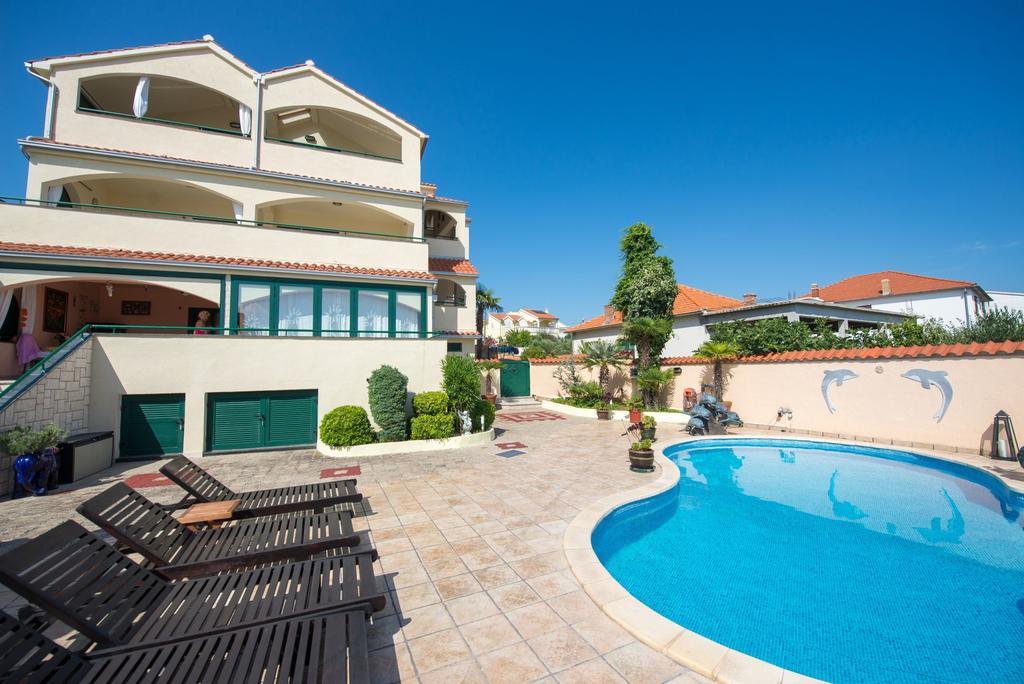 Apartments Marija Near Center Vodice Exterior foto