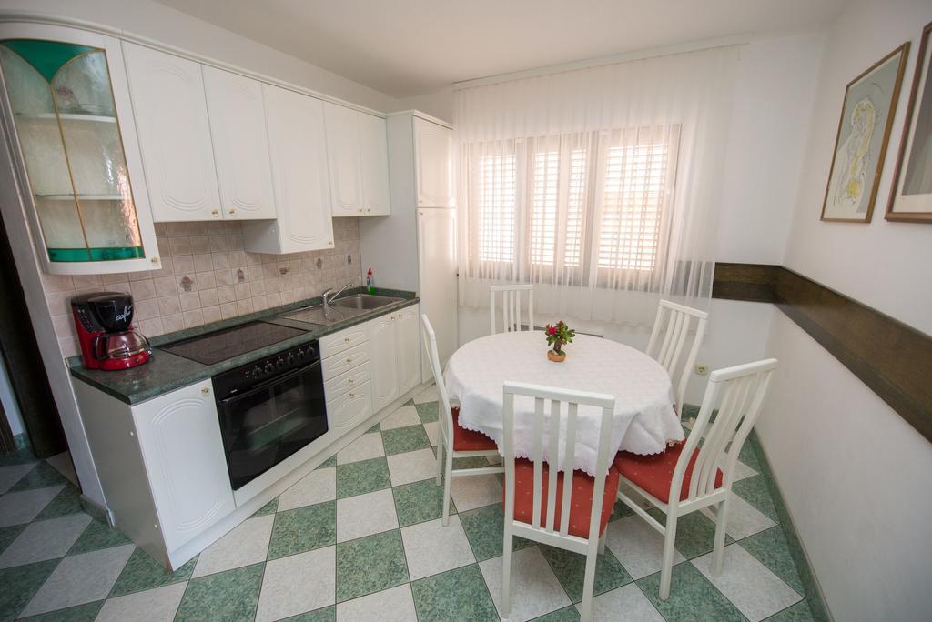 Apartments Marija Near Center Vodice Exterior foto