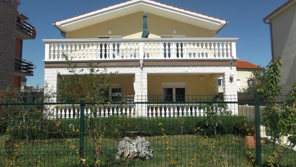 Apartments Marija Near Center Vodice Exterior foto