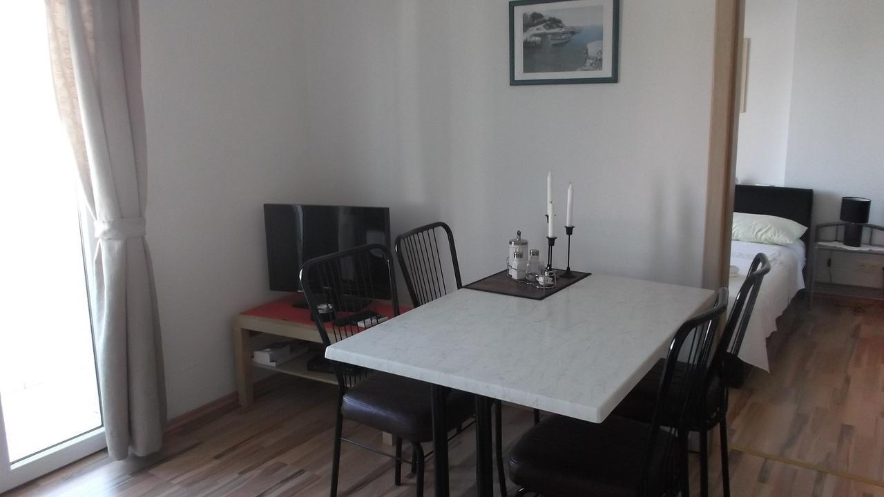 Apartments Marija Near Center Vodice Quarto foto